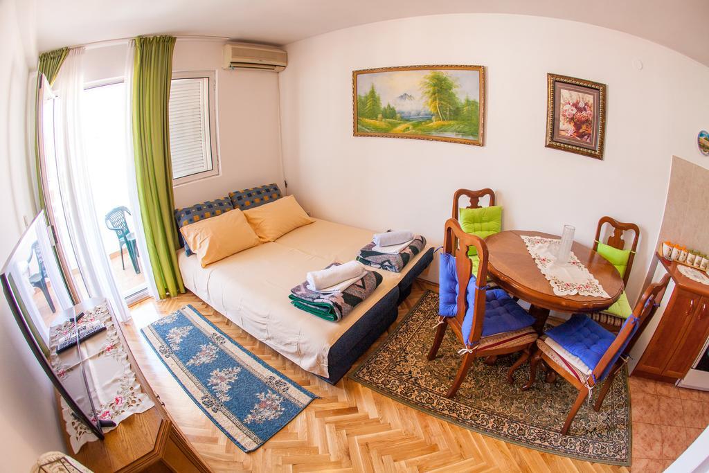 City Apartments Gosposhtina Budua Esterno foto