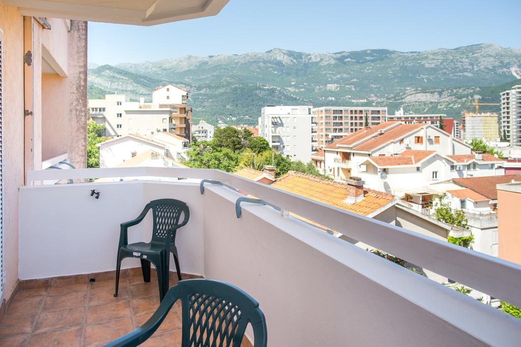 City Apartments Gosposhtina Budua Esterno foto