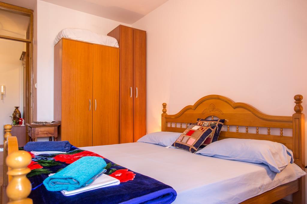 City Apartments Gosposhtina Budua Esterno foto
