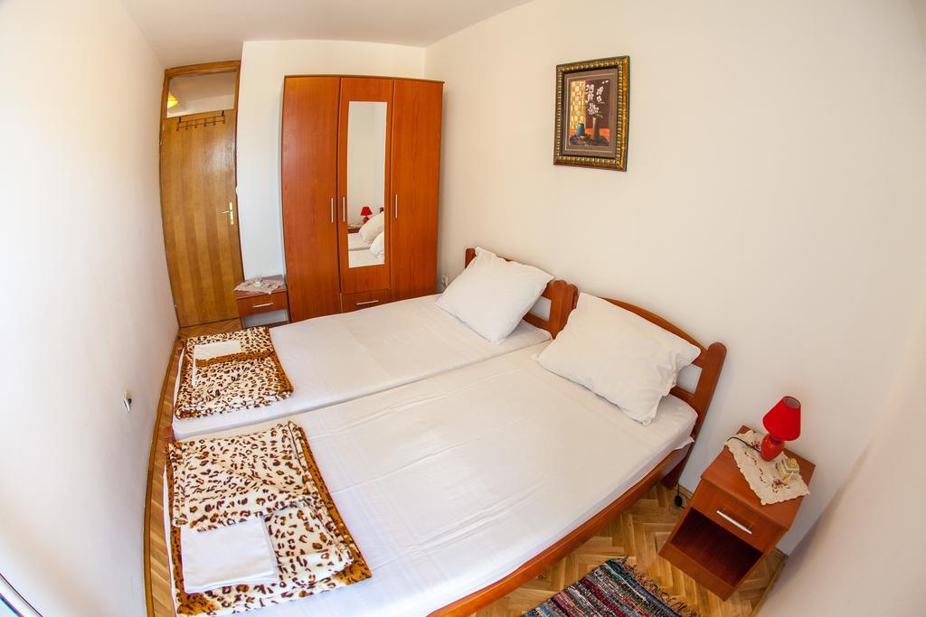 City Apartments Gosposhtina Budua Esterno foto