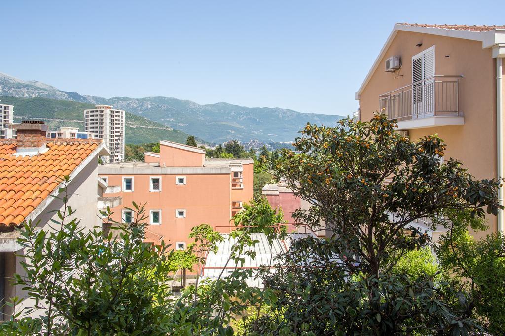 City Apartments Gosposhtina Budua Esterno foto