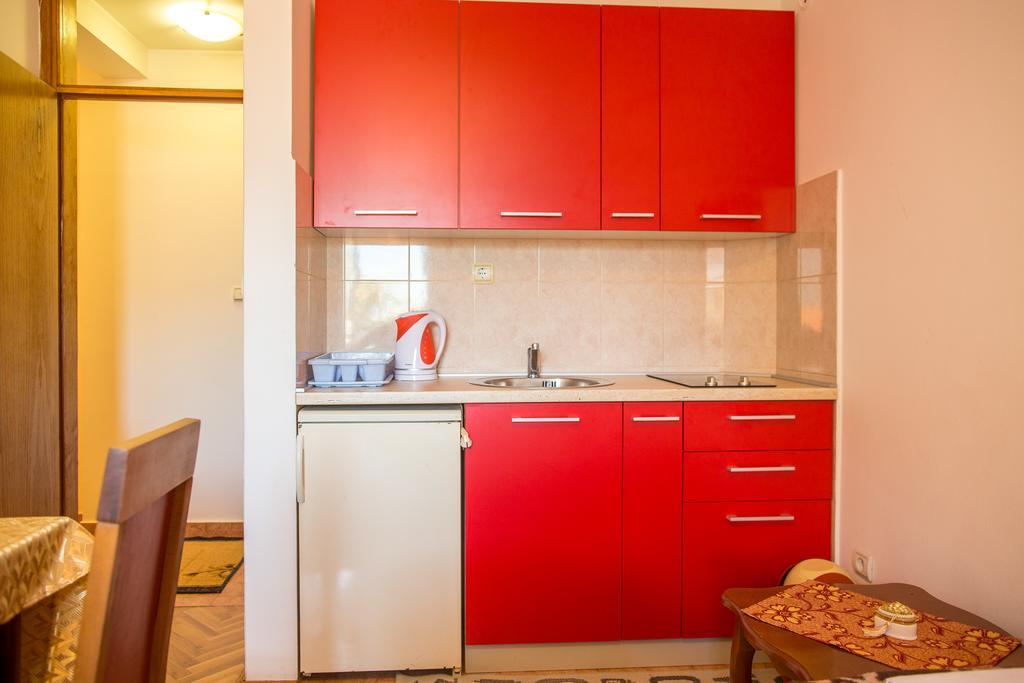 City Apartments Gosposhtina Budua Esterno foto