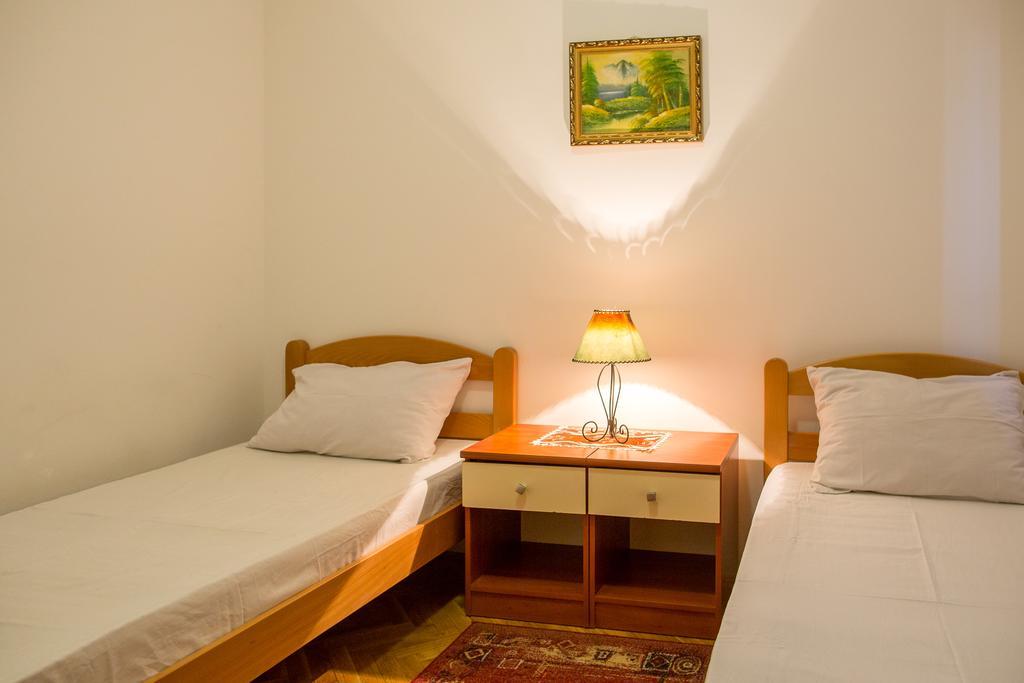 City Apartments Gosposhtina Budua Esterno foto